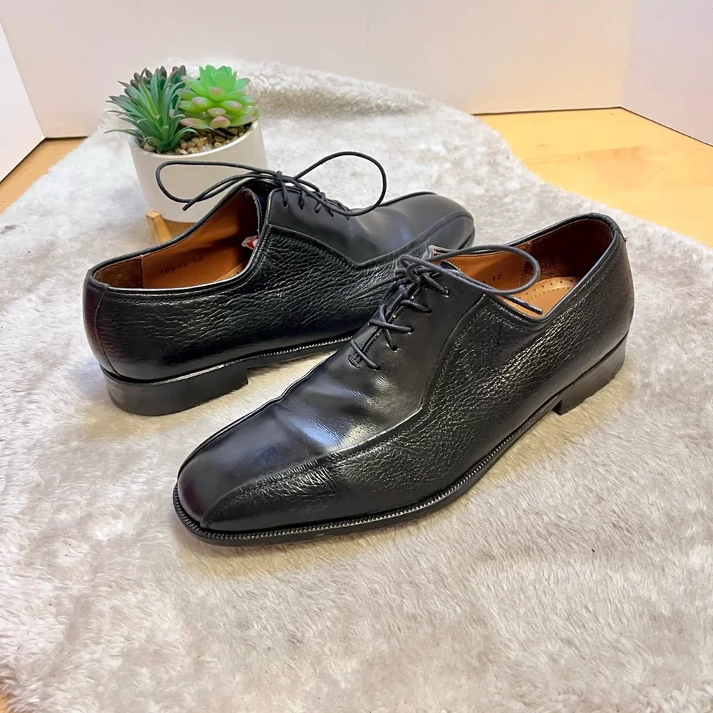 Magnanni Black Leather Oxfords - Picture 3 of 14